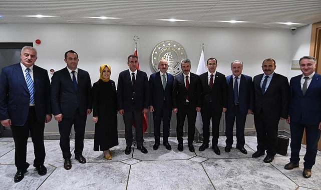 BAŞKENT'TE TRABZON ZİRVESİ