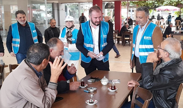 DEVA PARTİSİ TRABZON'A YAĞMURDA ENGEL OLAMADI
