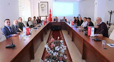 FİLİPİNLER HEYETİ, KTÜ'YÜ ZİYARET ETTİ