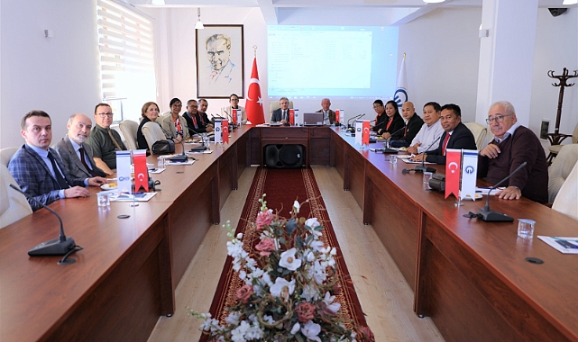 FİLİPİNLER HEYETİ, KTÜ'YÜ ZİYARET ETTİ