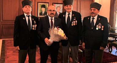 GAZİLERDEN VALİ USTAOĞLU'NA ZİYARET