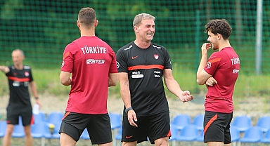  MİLLİ TAKIM MI G.SARAY-F.BAHÇE KARMASI MI?