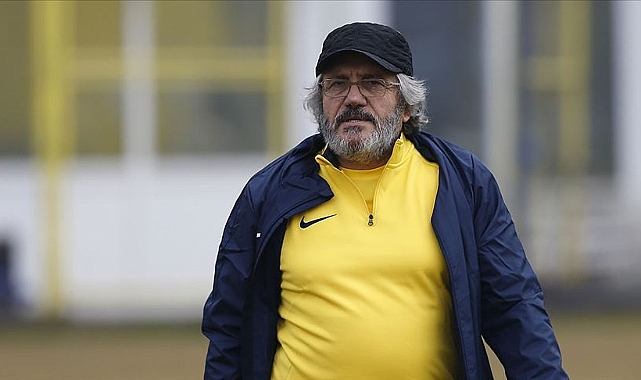 MUSTAFA REŞİT AKÇAY'IN YENİ TAKIMI BELLİ OLDU