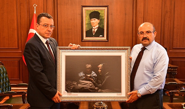 ŞİFA ELİ FOTOĞRAFI VALİNİN