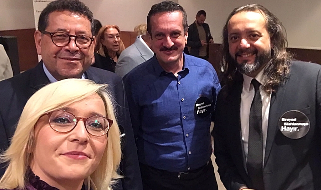 UMUT VAKFI ÖDÜLLERİ DAĞITILDI