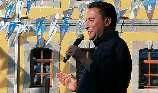ALİ BABACAN'DAN GENÇLERE İŞ VAADİ