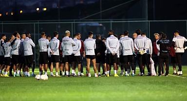 AVCI ÖNCE ELEŞTİRDİ, SONRA MOTİVE ETTİ