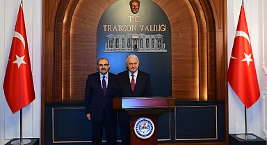 BİNALİ YILDIRIM TRABZON VALİLİĞİNİ ZİYARET ETTİ