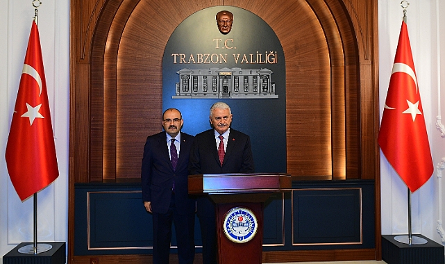 BİNALİ YILDIRIM TRABZON VALİLİĞİNİ ZİYARET ETTİ