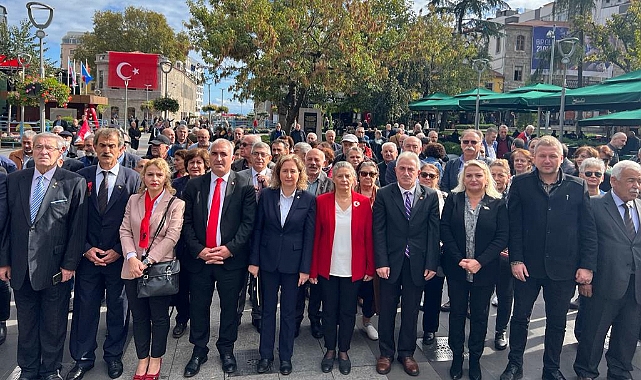 CUMHURİYET, TÜRK MİLLETİMİZE VERİLMİŞ EN BÜYÜK MİRAS VE VAZGEÇİLMEZ BİR DEĞERDİR.