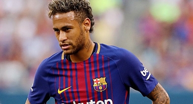 DÜNYA STARININ BAŞI BÜYÜK BELADA