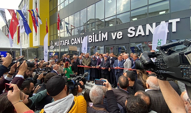 İYİ PARTİ LİDERİ AKŞENER VE İBB BAŞKANI İMAMOĞLU GÜMÜŞHANE'DE AÇILIŞA KATILDI 