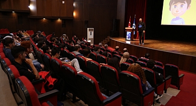 RAFADAN TAYFA YAPIMCISI İSMAİL FİDAN, KTÜ'DE KONFERANS VERDİ