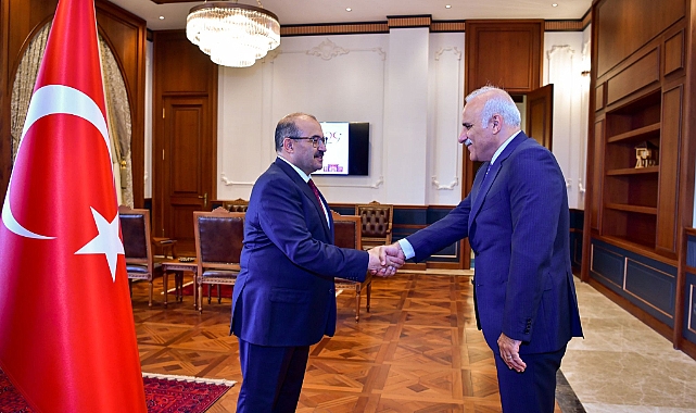 TRABZON’DA 29 EKİM CUMHURİYET BAYRAMI COŞKUYLA KUTLANIYOR