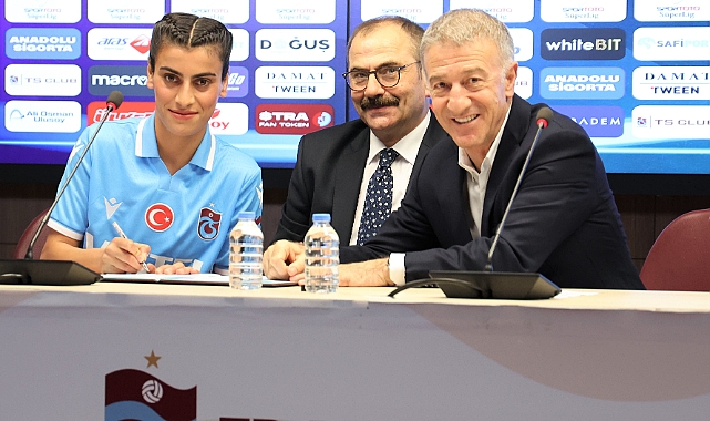 TRABZONSPOR'DA İMZALAR ATILDI