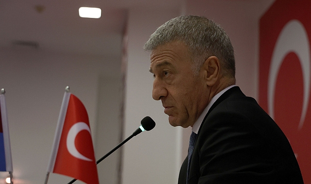 AĞAOĞLU'NUN KAFASINDA KONGRE Mİ VAR?