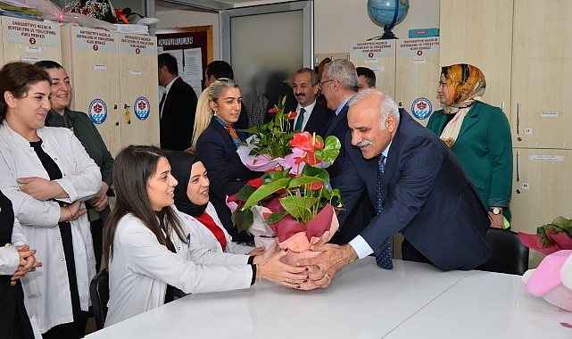 BAŞKAN ZORLUOĞLU ÖĞRETMENLERİ YALNIZ BIRAKMADI