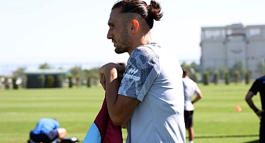 İKİ İSİM YOK 2 YILDIZ DÖNÜYOR!