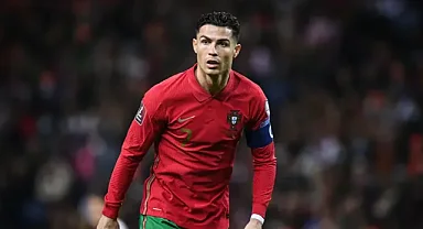 RONALDO TARİHE GEÇTİ