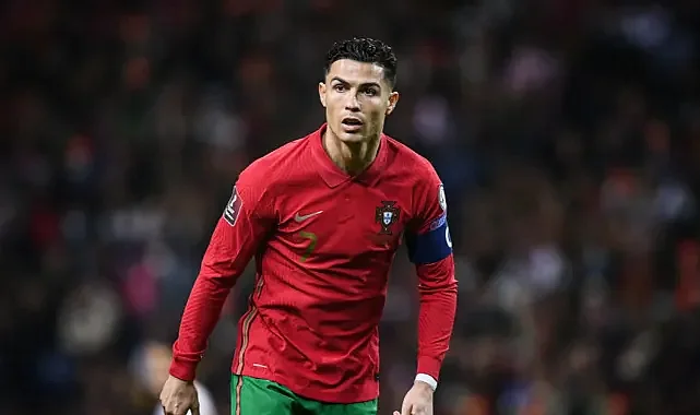 RONALDO TARİHE GEÇTİ