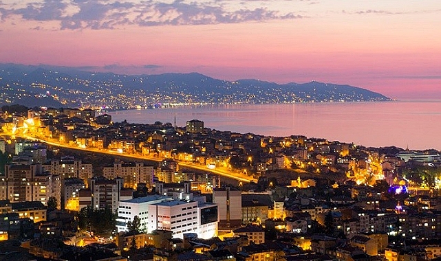 TRABZON O KONUDA ZİRVEYE OYNUYOR