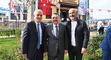 TRABZON’UN İLK GENÇLİK KÜTÜPHANESİ AÇILDI