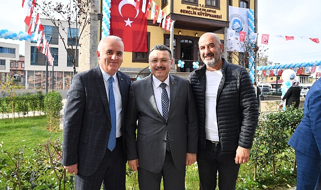 TRABZON’UN İLK GENÇLİK KÜTÜPHANESİ AÇILDI