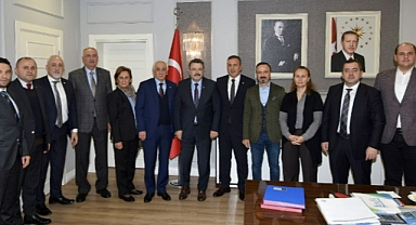 TTSO HEYETİNDEN BAŞKAN GENÇ'E ZİYARET