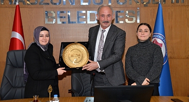 DİYARBAKIRLI KADINLAR BÜYÜKŞEHİR’İ ZİYARET ETTİ