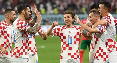 DÜNYA ÜÇÜNCÜSÜ HIRVATİSTAN!