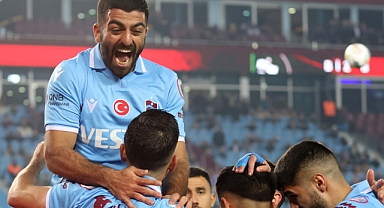 EVDEKİ FIRTINA KESİNTİSİZ SÜRÜYOR