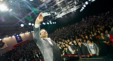 İMAMOĞLU SORDU, GENÇLER YANITLADI