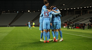 İSTANBUL SALTANATI SON BULDU