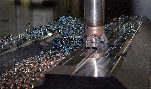 SANAYI ÜRETIMI EKIMDE YÜZDE 2,5 ARTTI