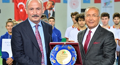 TRABZON TENİS LİGİ FİNALLERİNE EV SAHİPLİĞİ YAPIYOR 