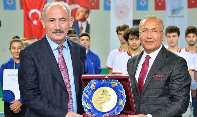 TRABZON TENİS LİGİ FİNALLERİNE EV SAHİPLİĞİ YAPIYOR 