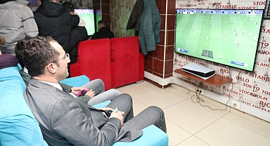 AKÇAABAT’TA PLAYSTATİON TURNUVASINDA HEYECAN DORUKTA