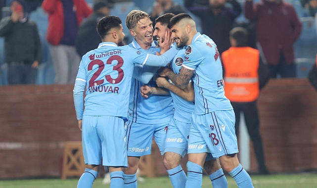 AKYAZI’DA İLKLERİN MAÇI