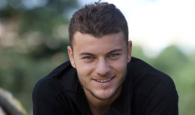 ALIRKEN DE SATARKEN DE BONKÖR!