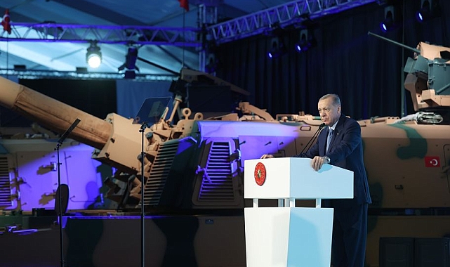 ERDOĞAN'IN KILIÇDAROĞLU'NU HEDEF ALDIĞI KONUŞMASINA KOMUTANLARDAN ALKIŞ