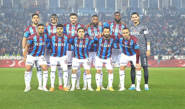 EVİNDE GOL YEMEYİ DE UNUTTU!