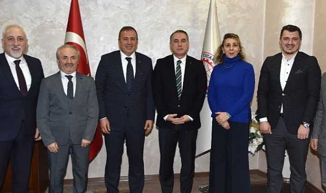 NİSAN AYINDA  8 KRUVAZİYER GEMİSİ BEKLENİYOR