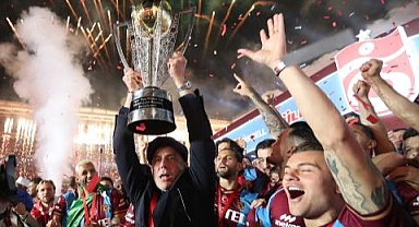 ŞAMPİYONLUK KUTLAMASI DÜNYA'YI SARSTI