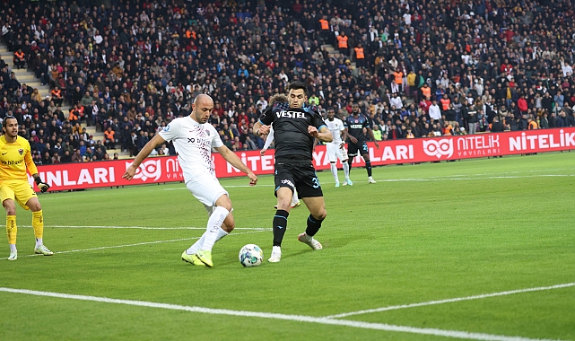 SORLOTH VE CORNELİUS'U MUMLA ARATTILAR!