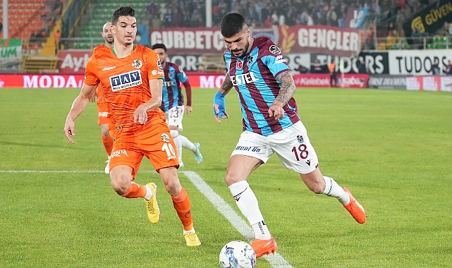 ZİRVEYLE FARK 10 PUANA ÇIKTI