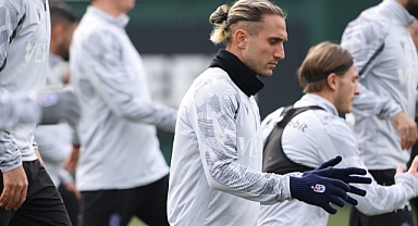 3 YILDIZIN SESİ SOLUĞU ÇIKMIYOR