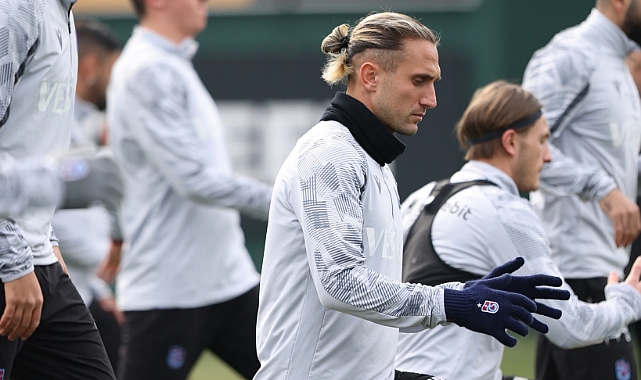 3 YILDIZIN SESİ SOLUĞU ÇIKMIYOR