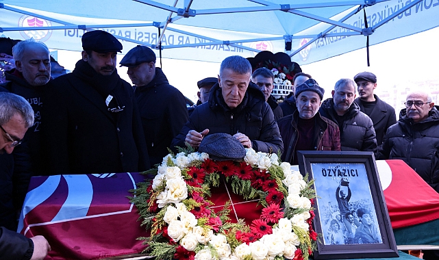 AHMET SUAT ÖZYAZICI İÇİN TÖREN DÜZENLENDİ