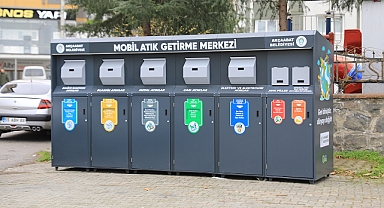 AKÇAABAT'TA MOBİL ATIK GETİRME MERKEZİYLE ATIKLAR DÖNÜŞÜYOR
