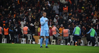 AKYAZI’DA BAŞKA, DIŞARIDA BAMBAŞKA!